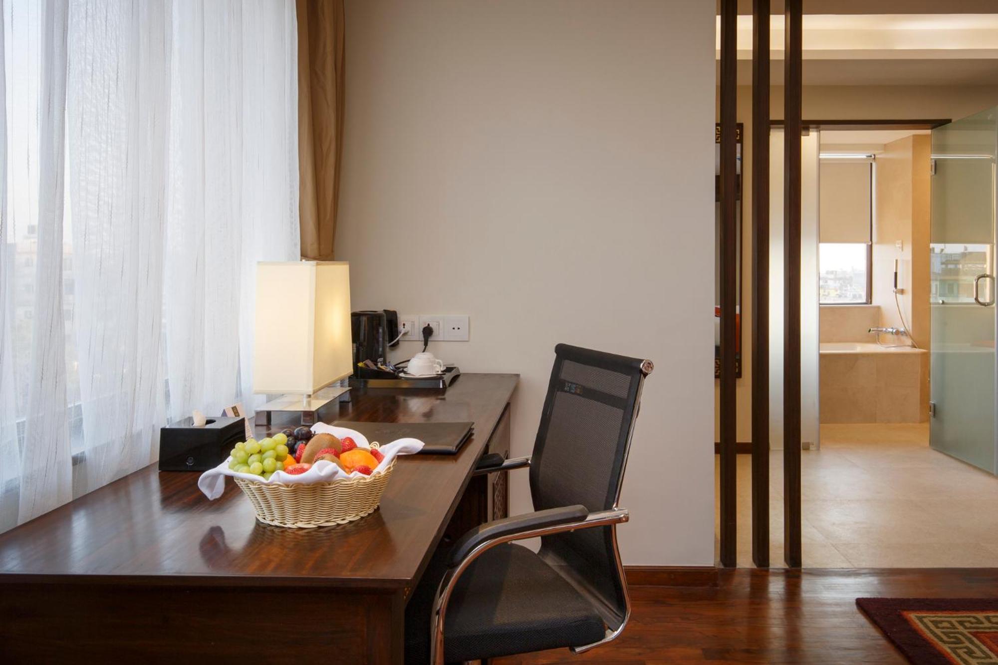 Ramada By Wyndham Kathmandu Dhumbarahi Catmandu Exterior foto