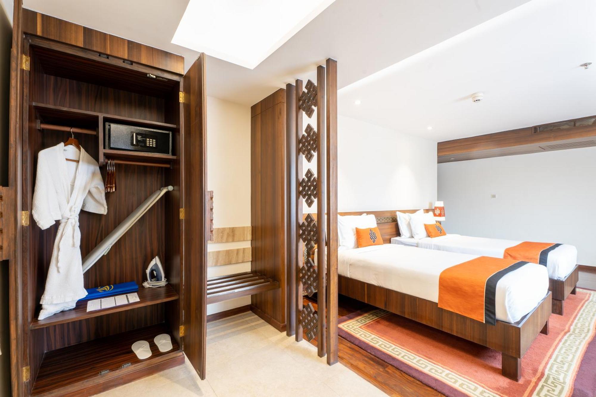 Ramada By Wyndham Kathmandu Dhumbarahi Catmandu Exterior foto